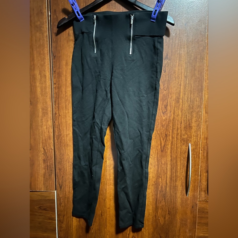 Stretchy pants